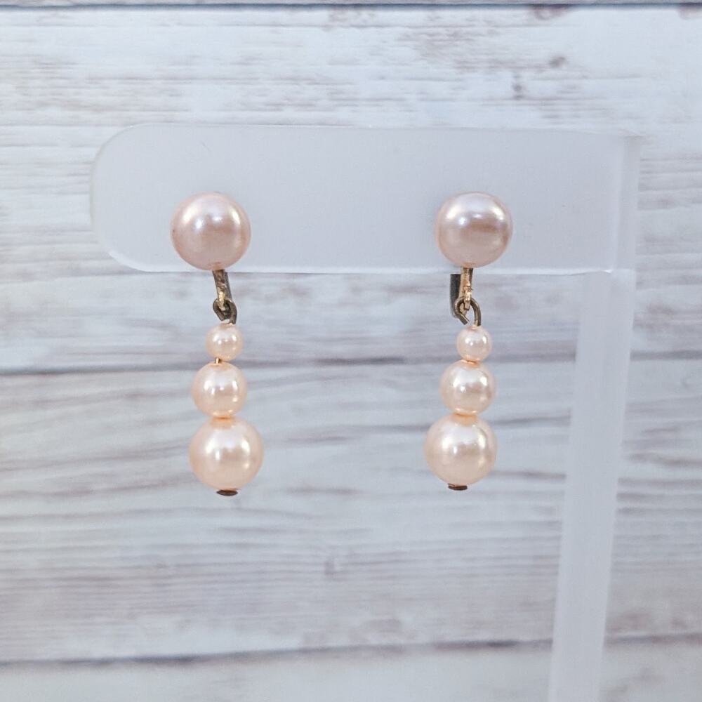 Vintage Screw On Earrings Faux Pearl with Slight Peach/Pink Hue Dangle